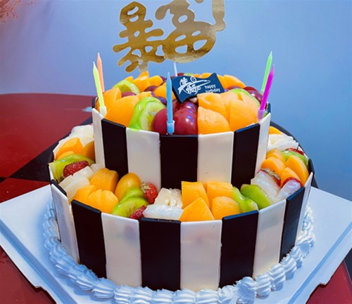 銳誠(chéng)生日會(huì)，壽星也是帥帥的銷(xiāo)冠哦~